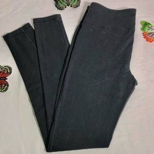 Under Armour Charged Cotton Favorite Leggings, gray, Small, EUC, pet /smoke free